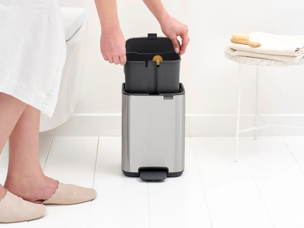 Brabantia Bo Treteimer, 4L - Matt Steel Fingerprint Proof