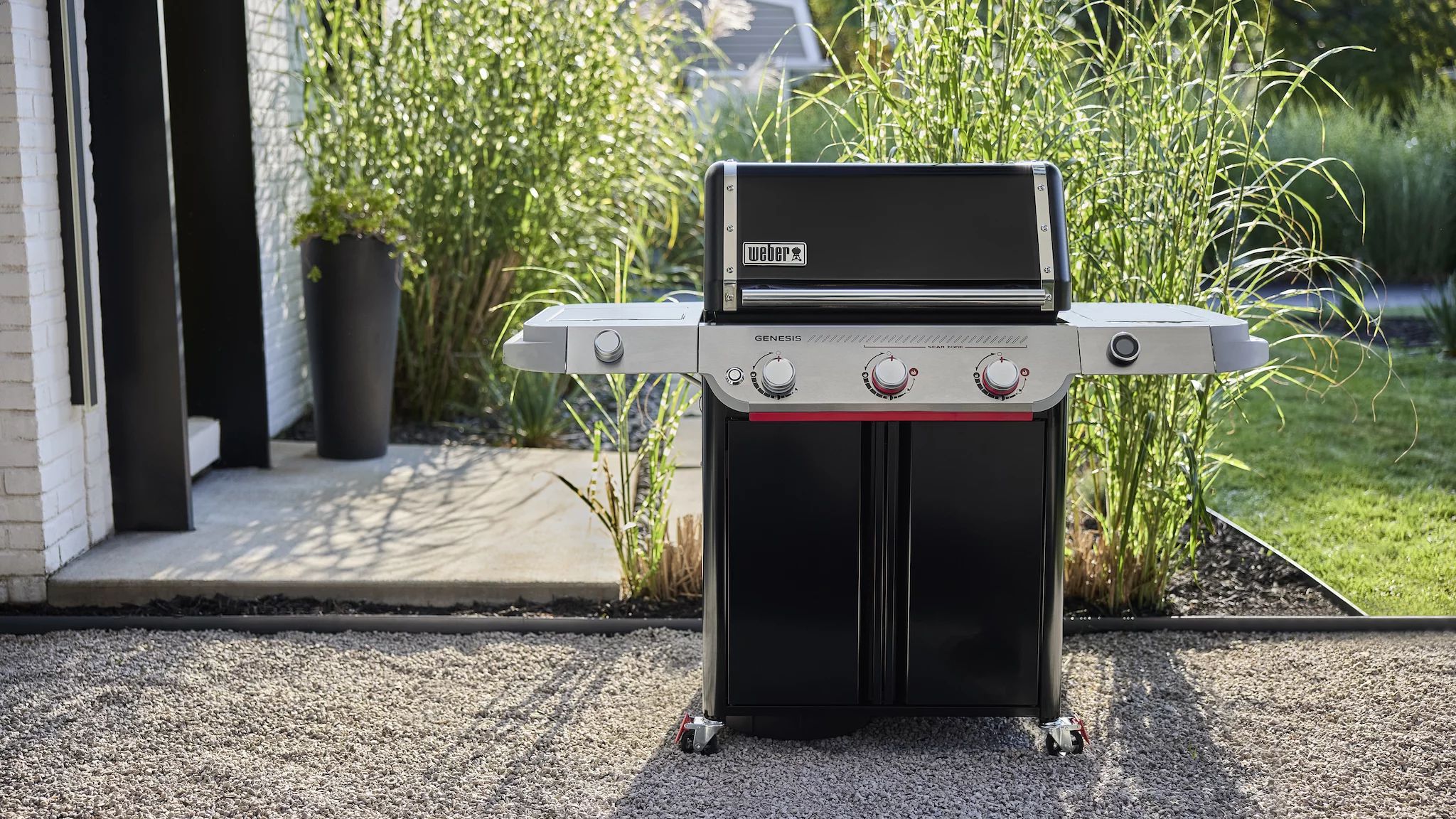 Weber GENESIS E-335W