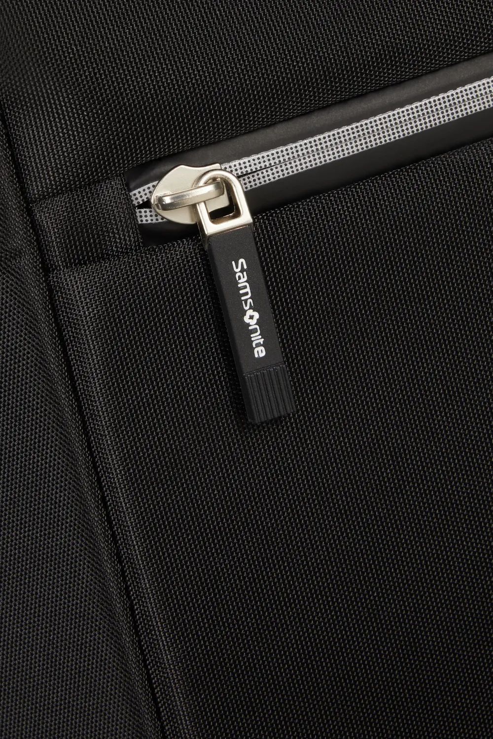 SAMSONITE LITEPOINT BAILHANDLE 15.6" EXP, BLACK