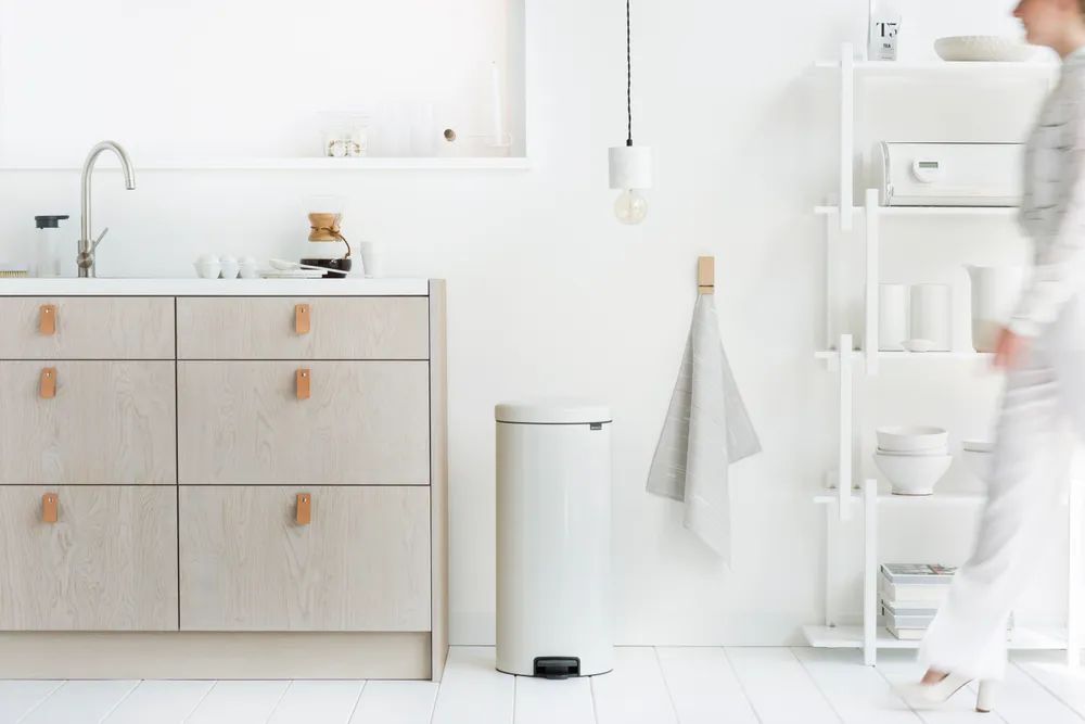 Brabantia NewIcon Treteimer, 30L - White