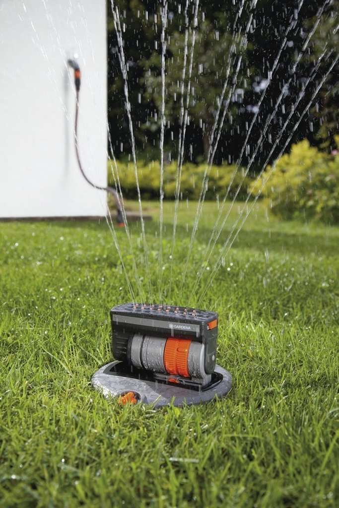 Gardena Sprinklersystem Komplett-Set mit Versenk-Viereckregner OS 140