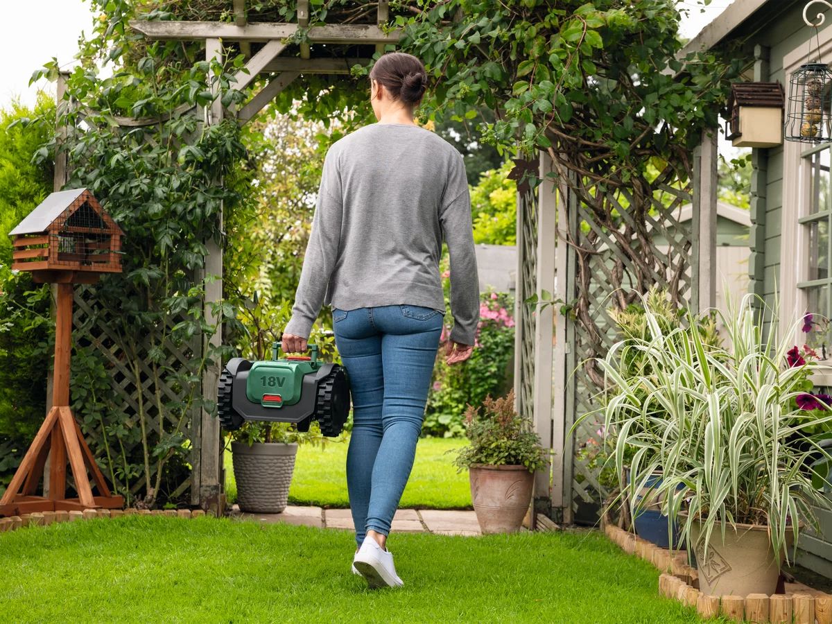 Bosch  VISIMOW18V-100 Akku-Mähroboter mit Zubehör - bis 100m²