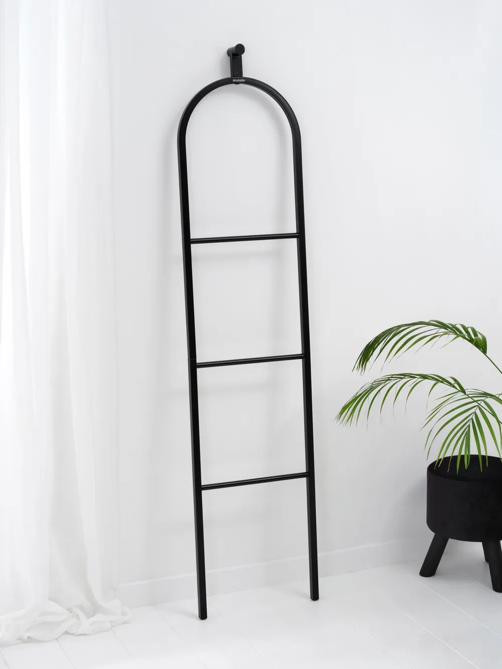 Brabantia Linn Dressboy - Black