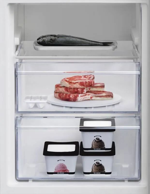 Beko RCSA300K40SN Stand-Kühl-/Gefrierkombination, Silber