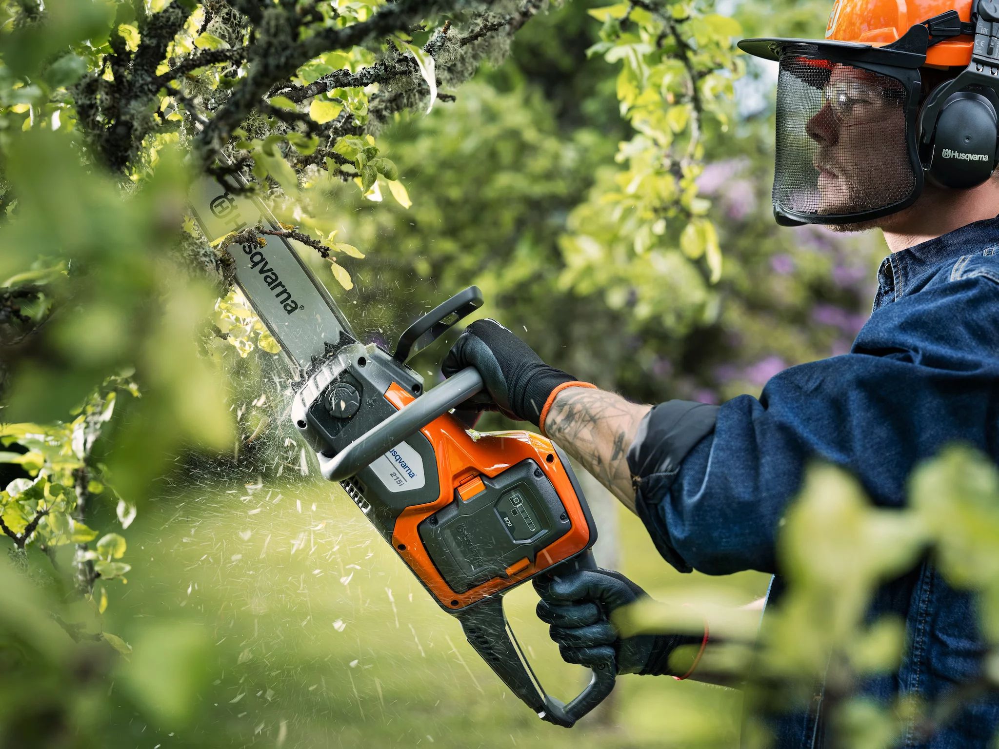 Husqvarna 215i AKKU SÄGE 12", 1/4"mini, SET