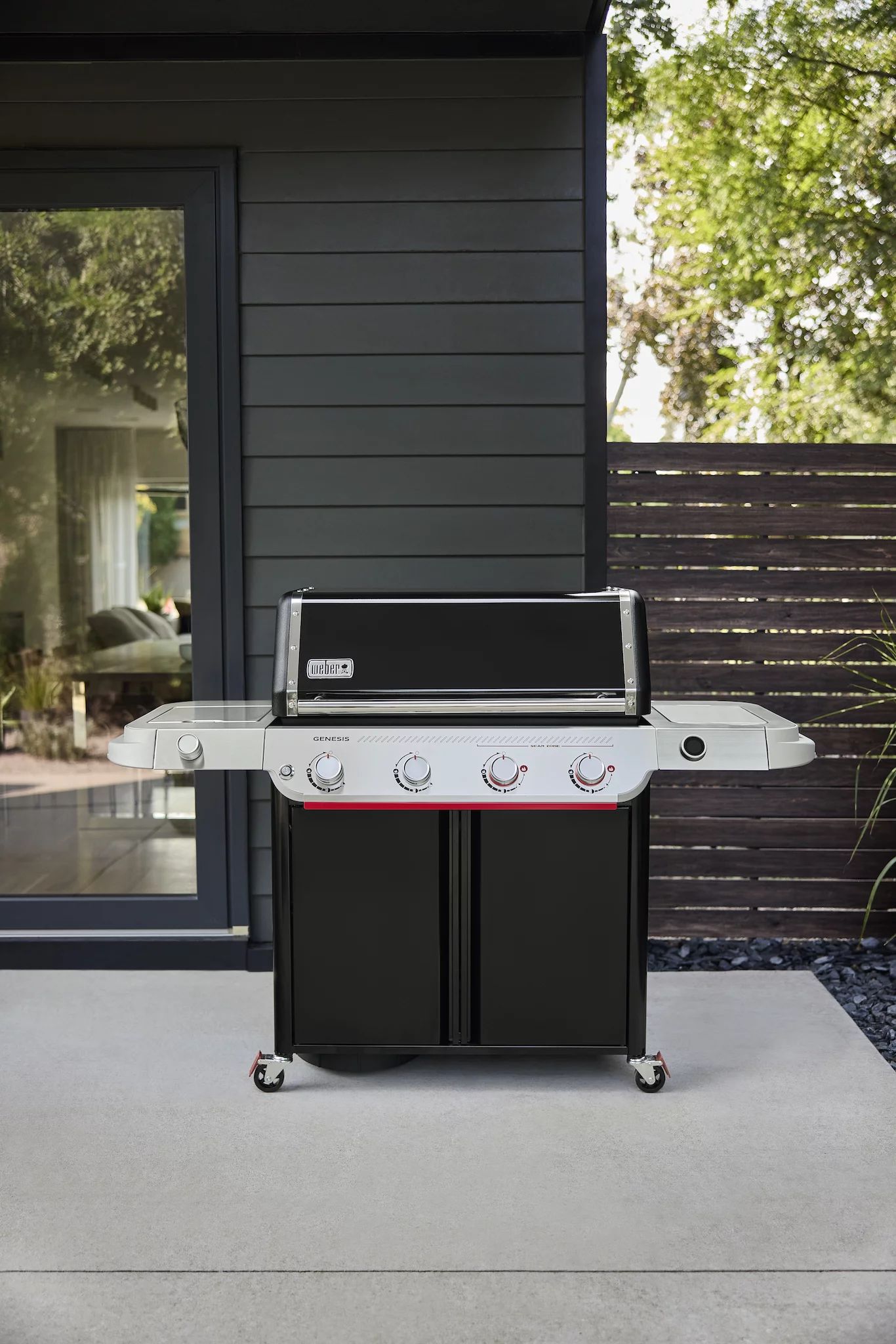 Weber GENESIS E-435W