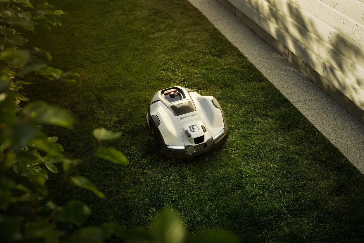 Husqvarna Automower® 405VE NERA