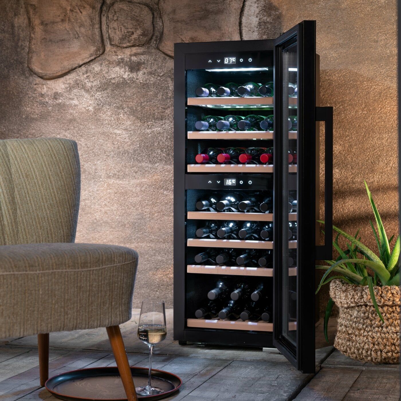 Caso WineExclusive 38 Falstaff
