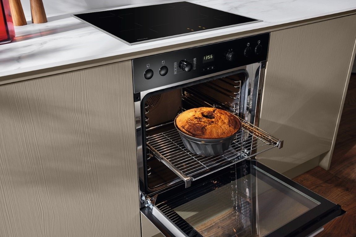 Miele Einbau-Herd H 2457 I Obsidianschwarz