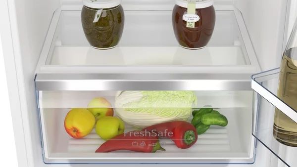 Neff Einbau-Kühlschrank mit Flachscharnier -  204L