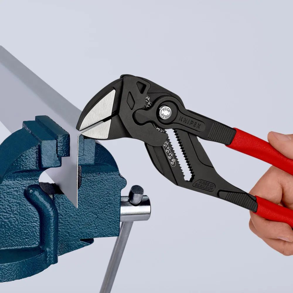 KNIPEX Zangenschlüssel Zange und Schraubenschlüssel in einem Werkzeug mit rutschhemmendem Kunststoff überzogen grau atramentiert 300 mm