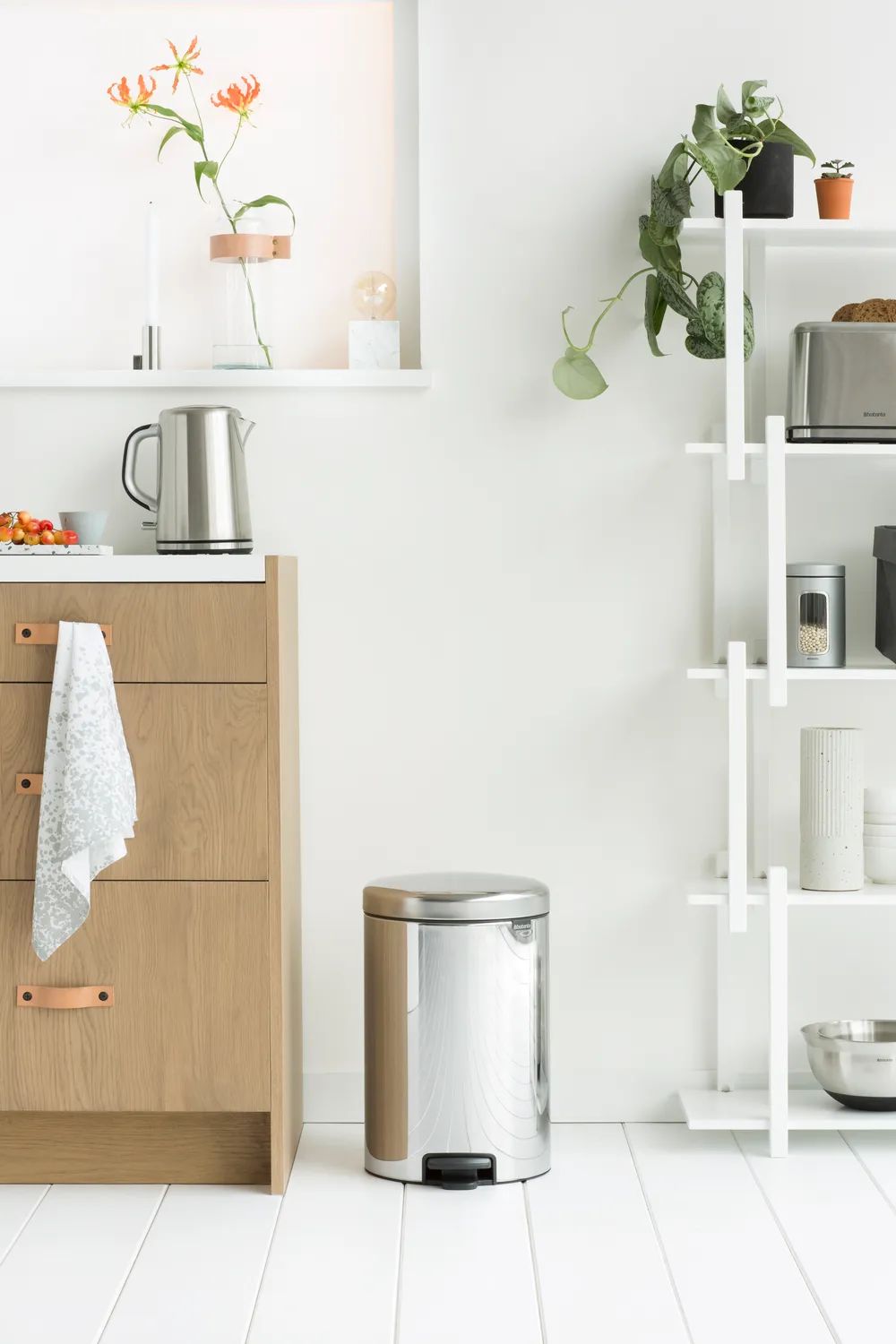 Brabantia NewIcon Treteimer, 20L - Brilliant Steel
