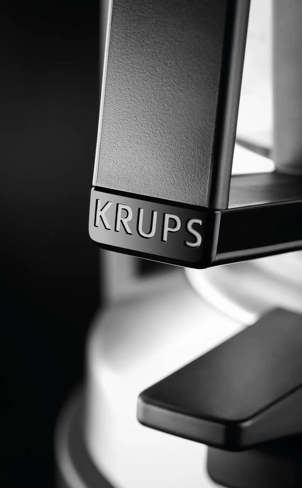Krups T8 KM4689 - black
