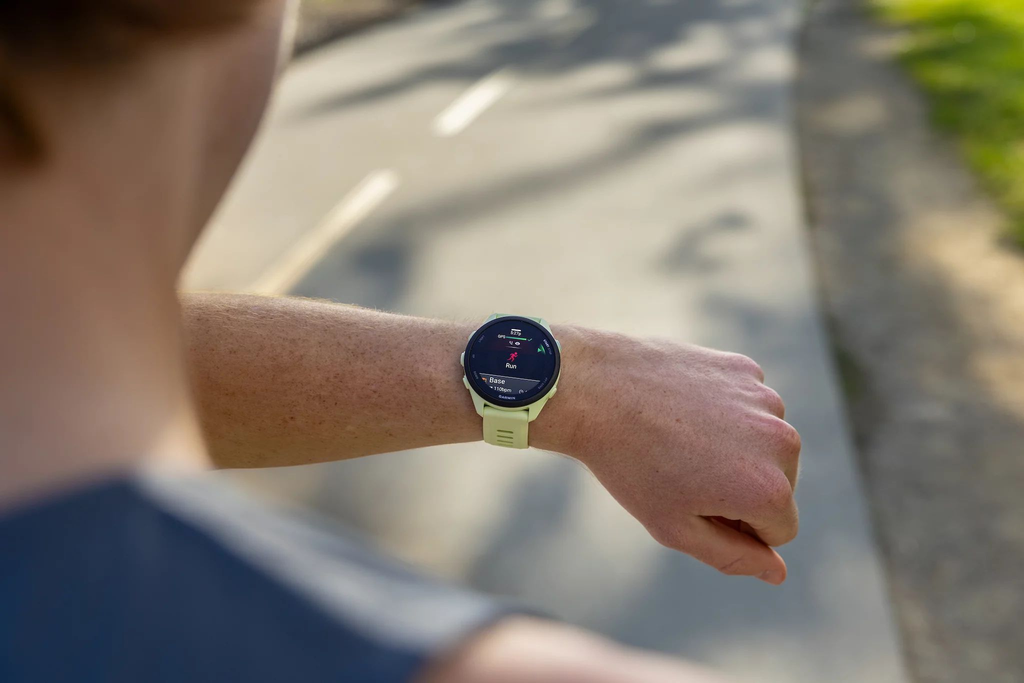 Garmin Forerunner 70 Zitrone/Schwarz mit Schnellwechsel-Silikon-Armband