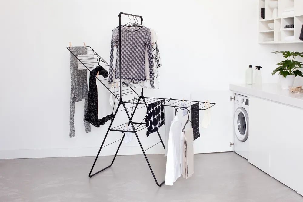 Brabantia HangOn-Wäscheständer, 25 Meter mit Stang - Matt Black