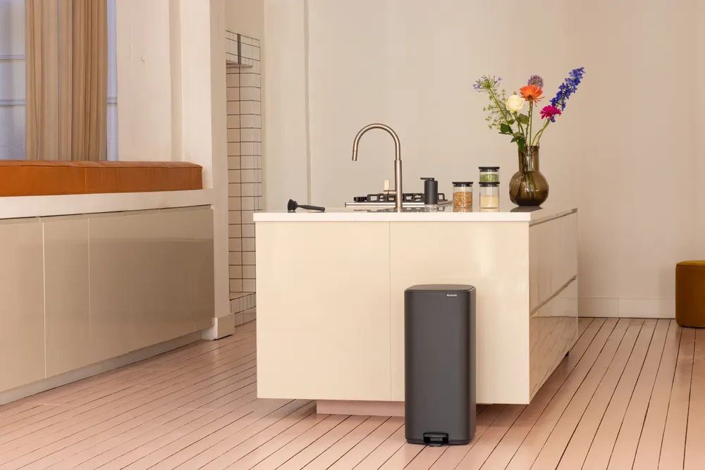 Brabantia Bo Treteimer, 30L - Mineral Infinite Grey