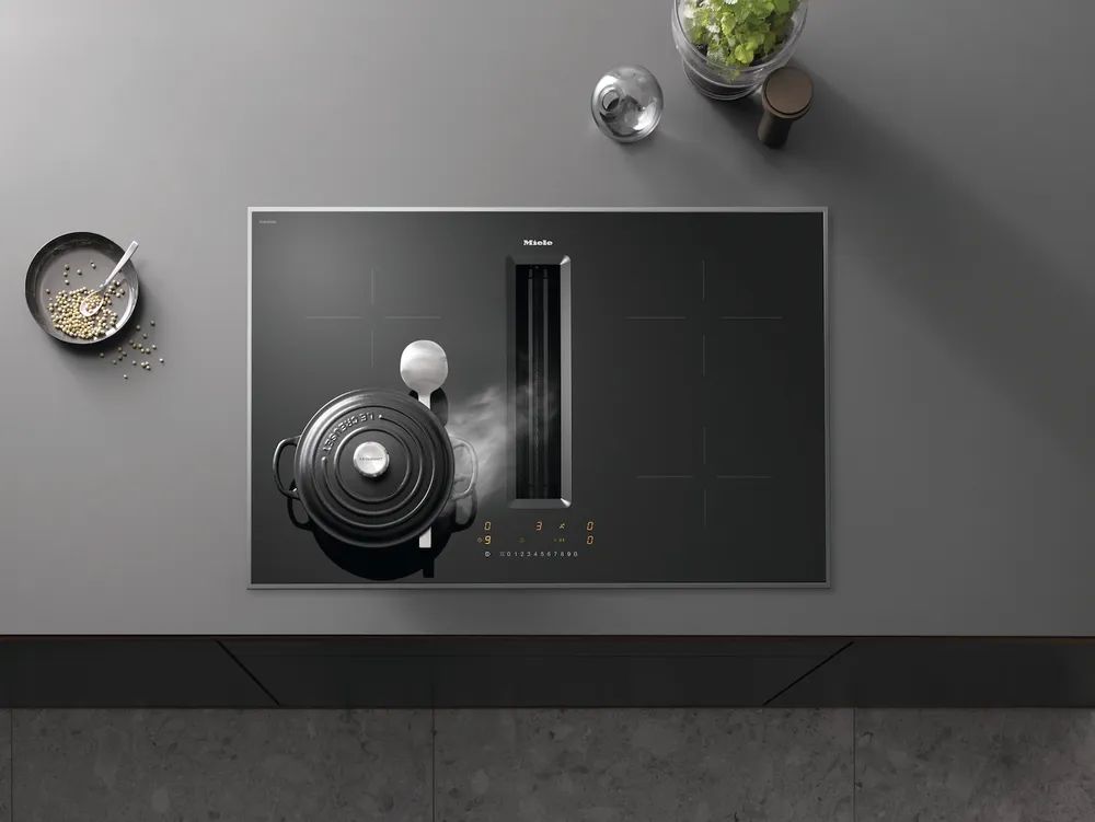 Miele Induktionskochfeld mit integr. Wrasenabzug KMDA 7272-1 FR