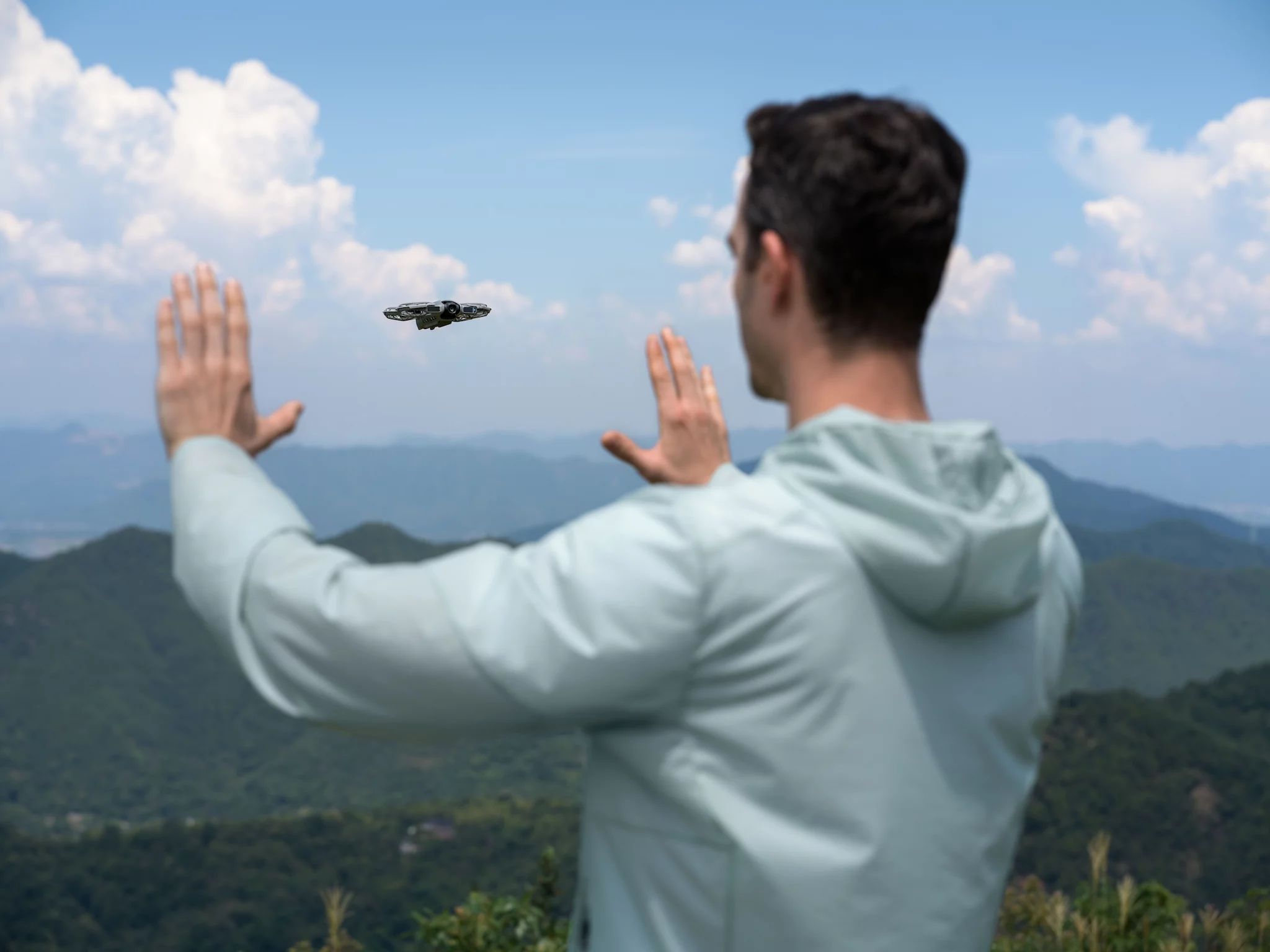 DJI Neo 2 Fly More Combo