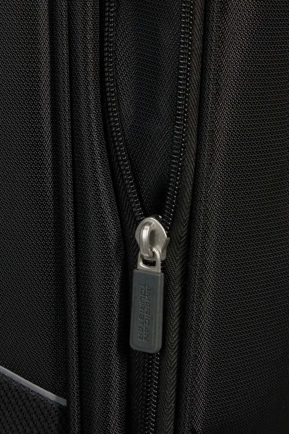 AMERICAN TOURISTER SUMMERRIDE SPINNER S EXP TSA, BLACK