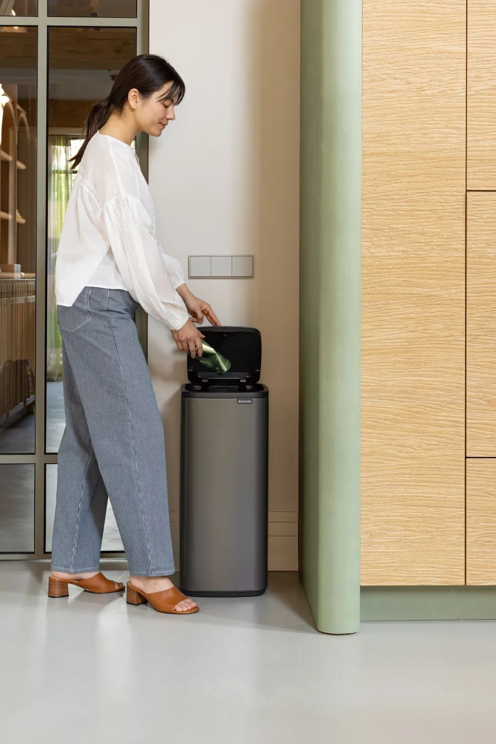 Brabantia Bo Touch Bin, 30L - Platinum