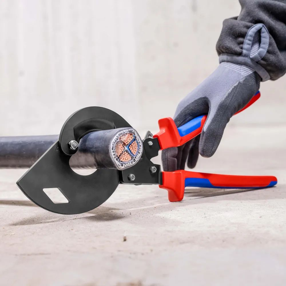 KNIPEX Kabelschneider (Ratschenprinzip) für stahlarmierte Kabel (SWA-Kabel) mit Mehrkomponenten-Hüllen schwarz lackiert 315 mm