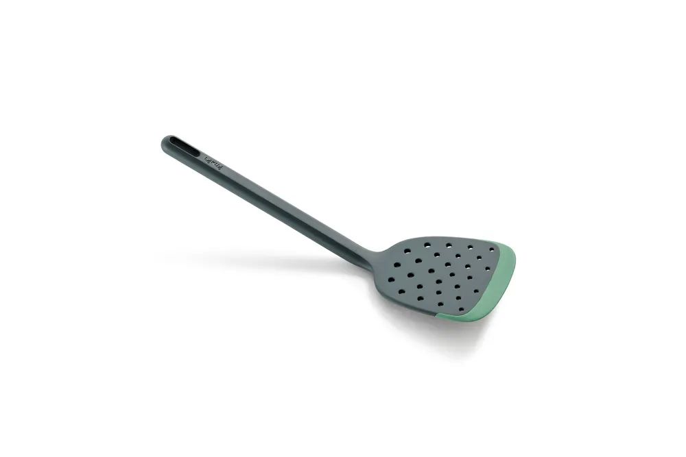 Lékué Kratzfester Pfannenwender mit Schlitzen - Green