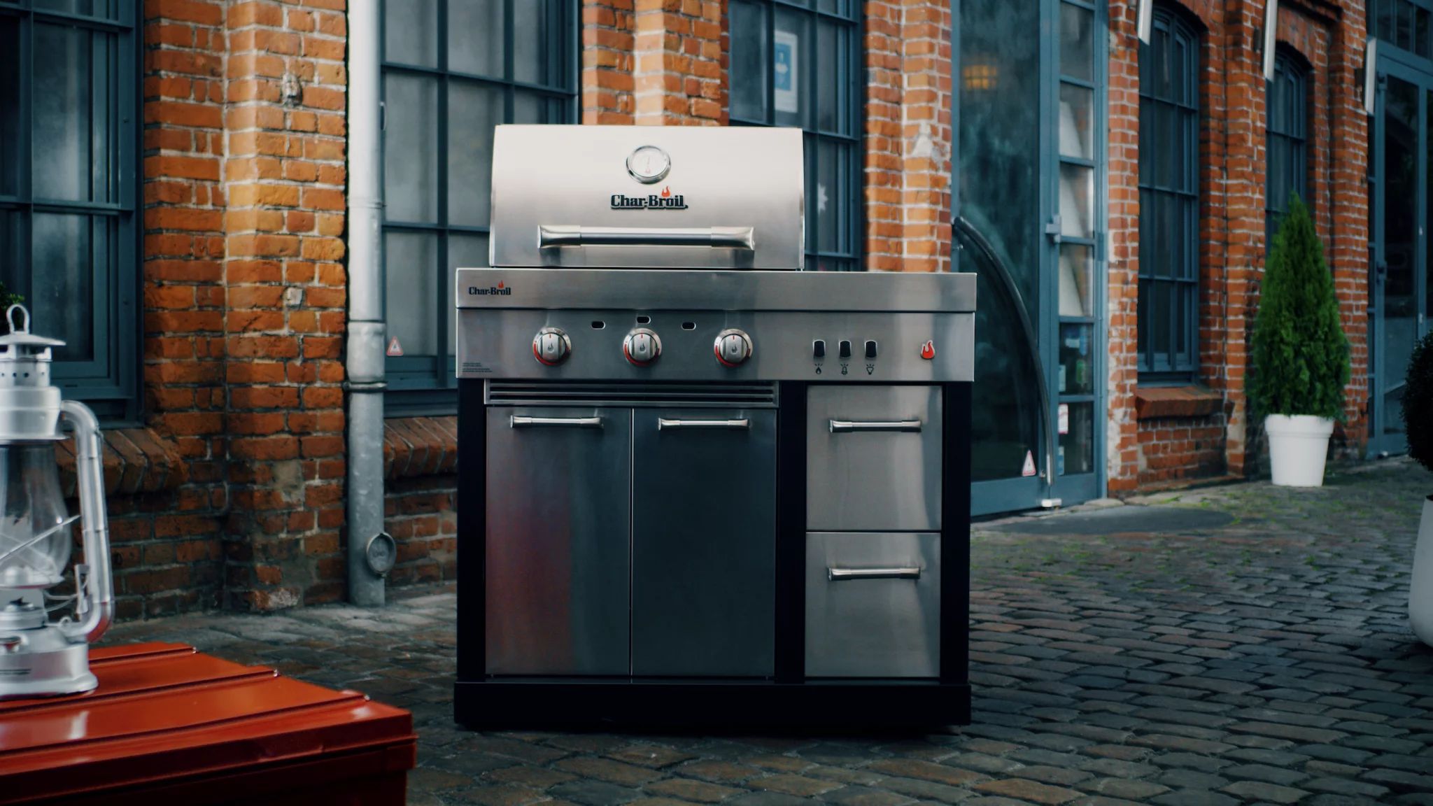 Char Broil Ultimate 3200