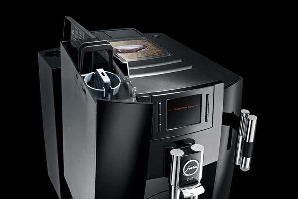 Jura E80, Piano Black