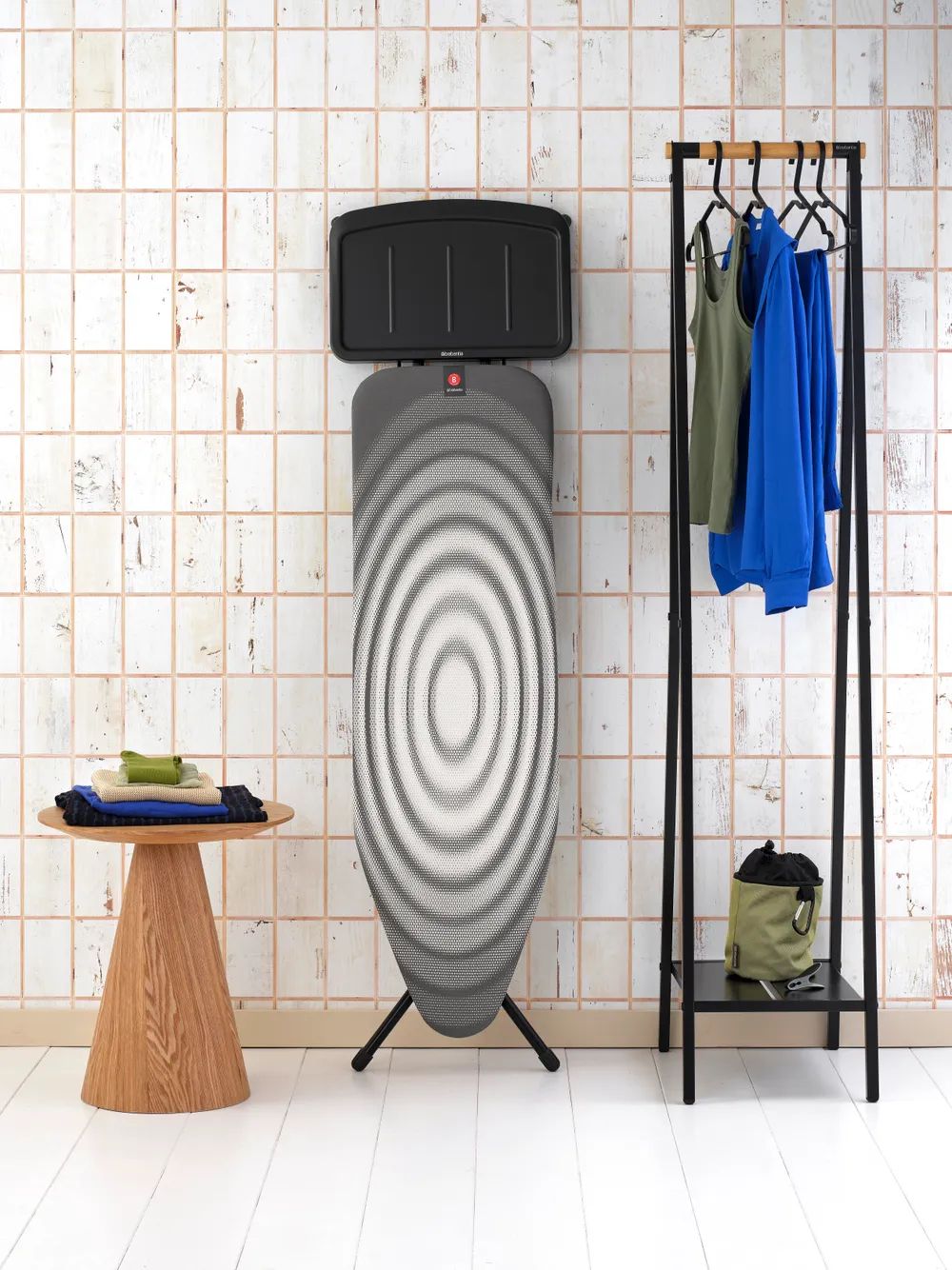 Brabantia Bügeltisch B, 124x38cm, Dst-Ablage Solid - Titan Oval