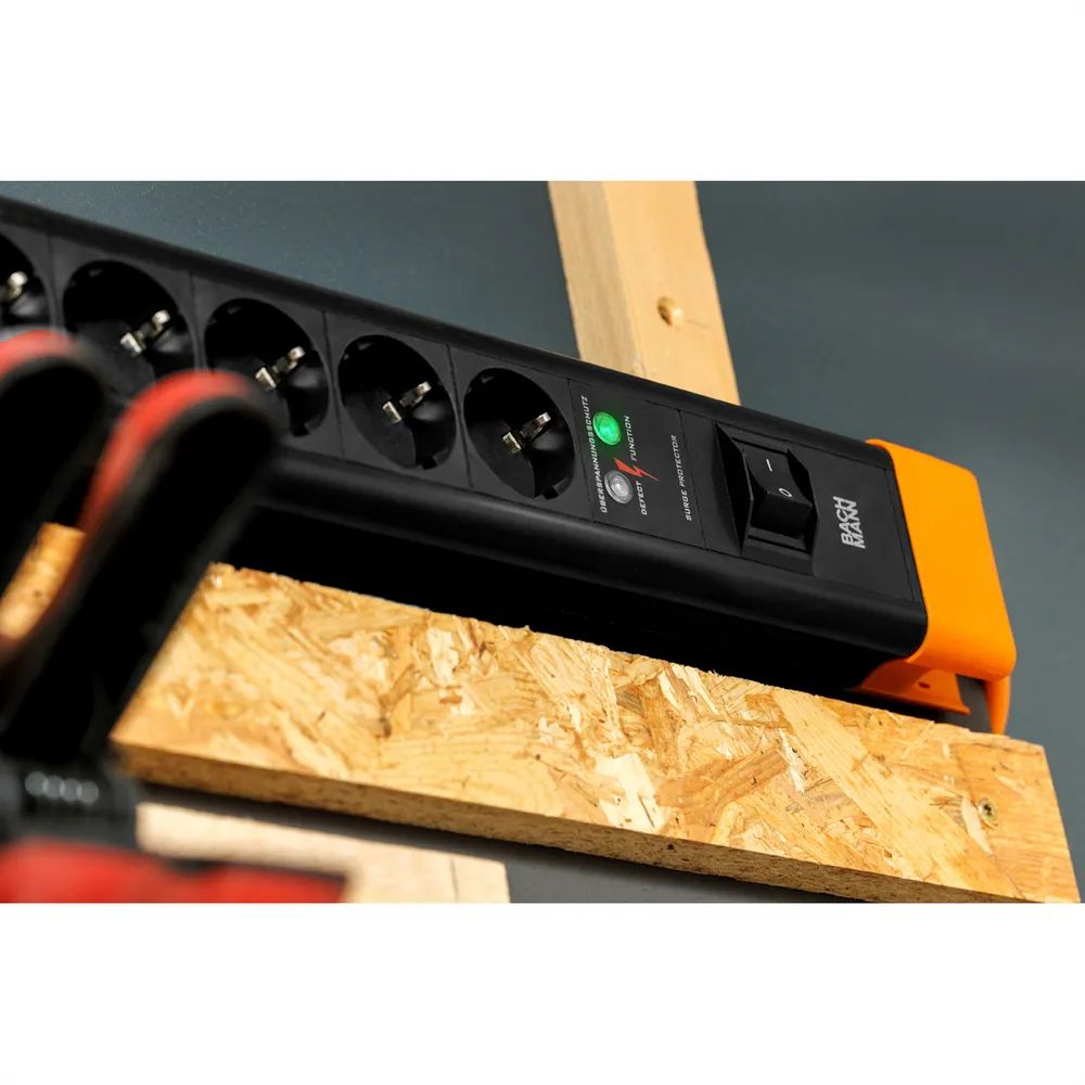 BACHMANN CONNECTUS 9xCEE7/3, 1xSchalter 2,0m CEE7/7 Schwarz/Orange