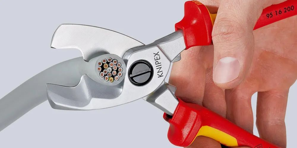 KNIPEX Kabelschere mit Doppelschneide tauchisoliert, VDE-geprüft verchromt 200 mm