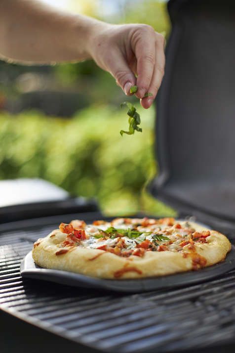 Weber Pizzastein rund Ø 26 cm, schwarz