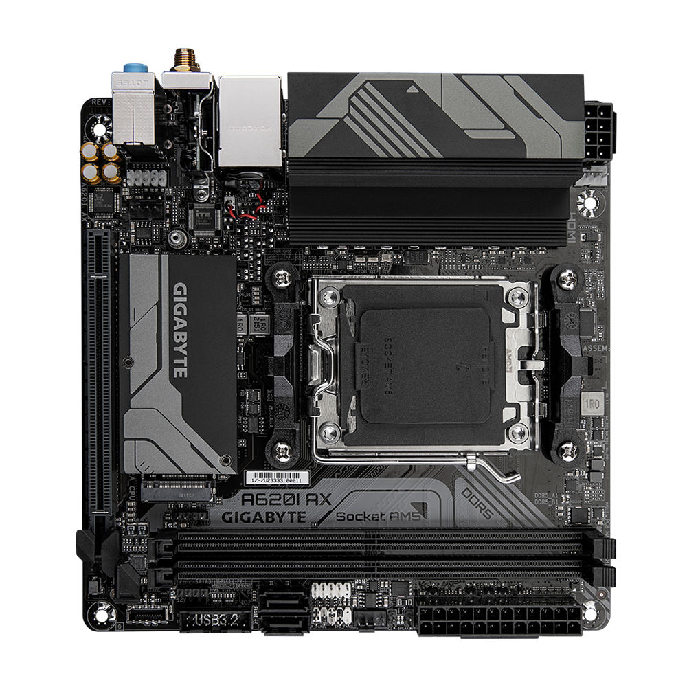 Gigabyte A620I AX - 1.0 - Motherboard - Mini-ITX - Socket AM5 - AMD A620 Chipsatz - USB 3.2 Gen 1, USB-C 3.2 Gen 1, USB 3.2 Gen 2 - 2.5 Gigabit LAN, Wi-Fi 6E, Bluetooth - Onboard-Grafik (CPU erforderlich)