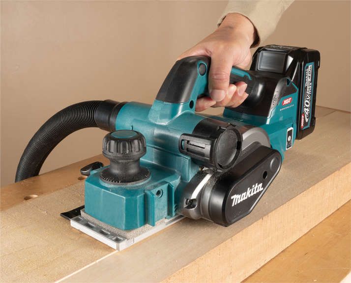 Makita XGT KP001GM201