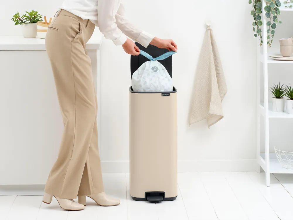 Brabantia Bo Treteimer, 30L - Soft Beige