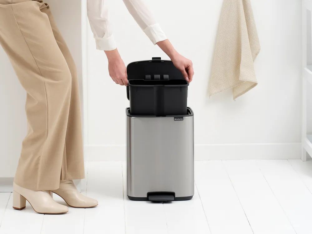 Brabantia Bo Treteimer, 12L - Matt Steel Fingerprint Proof