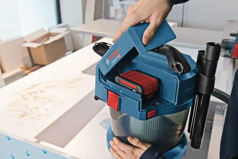 Bosch Professional GAS 18V-10 L Click&Clean 2x5Ah