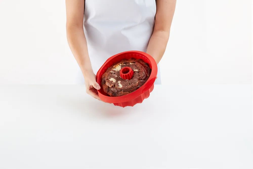 Lékué Tiefe Silikon-Gugelhupfbackform, 22 cm - Red