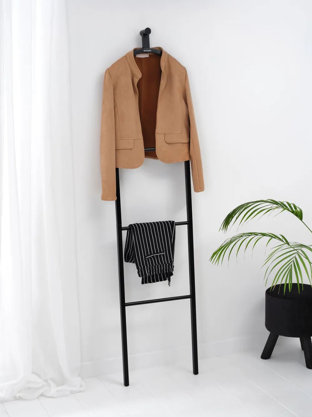 Brabantia Linn Dressboy - Black
