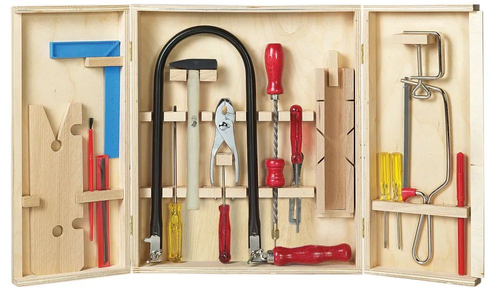 Peter Bausch GmbH & Co. KG Laubsäge-Holzschrank VEDES