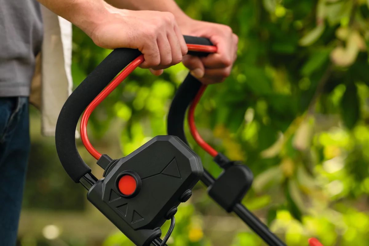 Bosch Rotak 18V2-43 Akku-Rasenmäher solo
