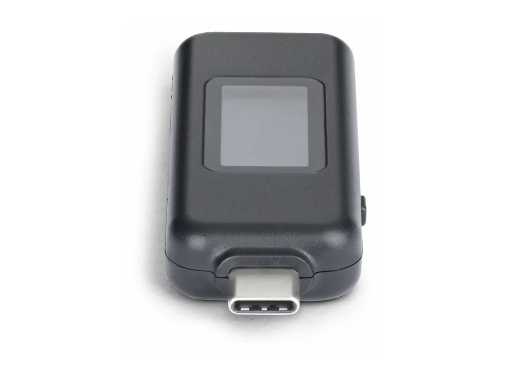 StarTech.com USB-C Power Tester, Bi-Directional Digital Voltage/Current