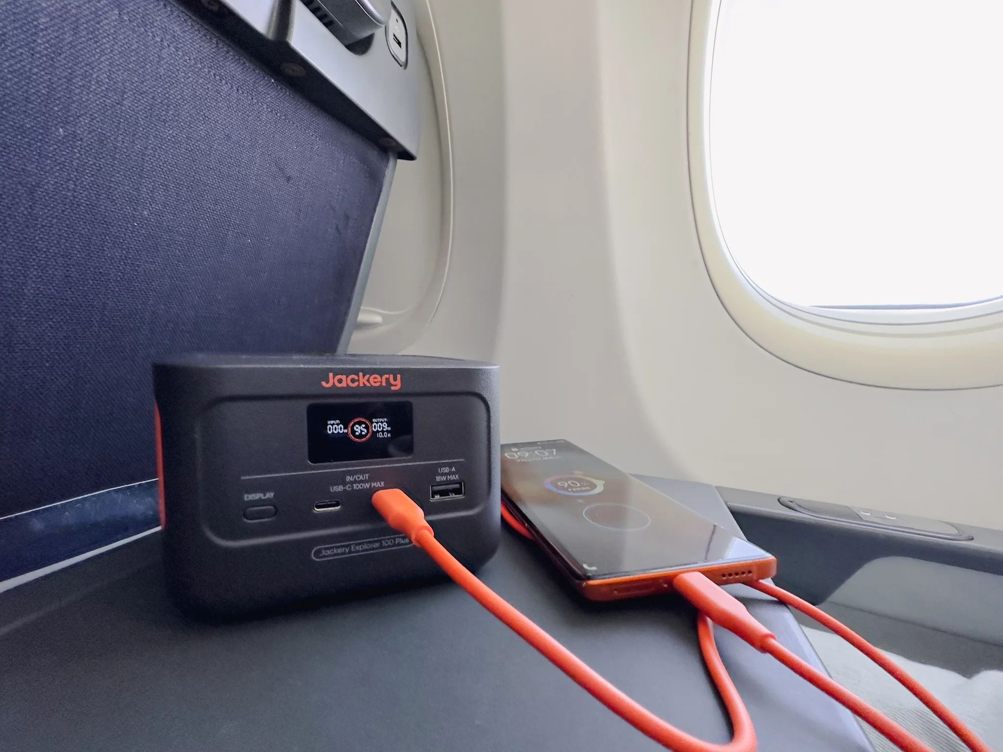 Jackery E100Plus