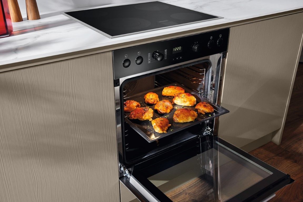 Miele Einbau-Herd H 2455 EP Obsidianschwarz