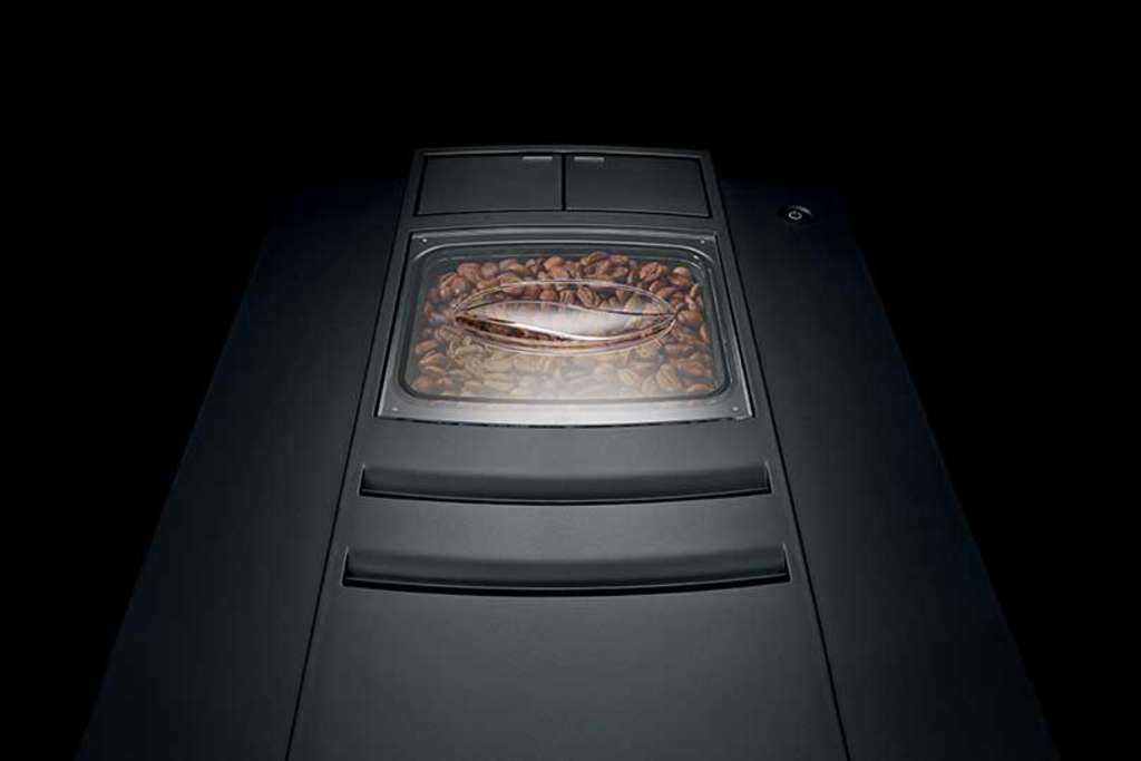 Jura E80, Piano Black