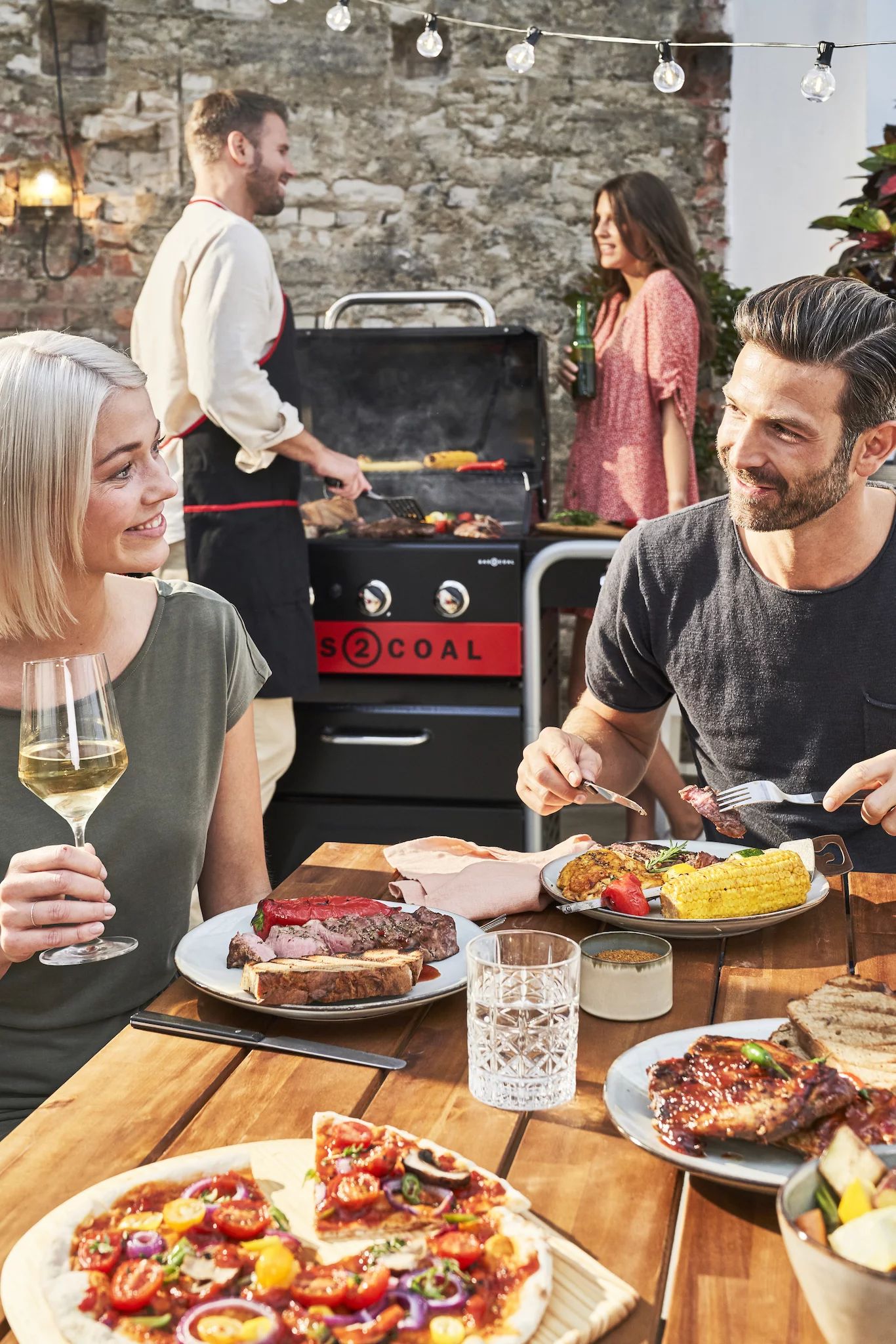 Char Broil Gas2Coal 2.0 330