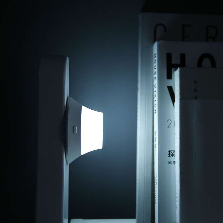 Yeelight Wireless Charging Nightlight