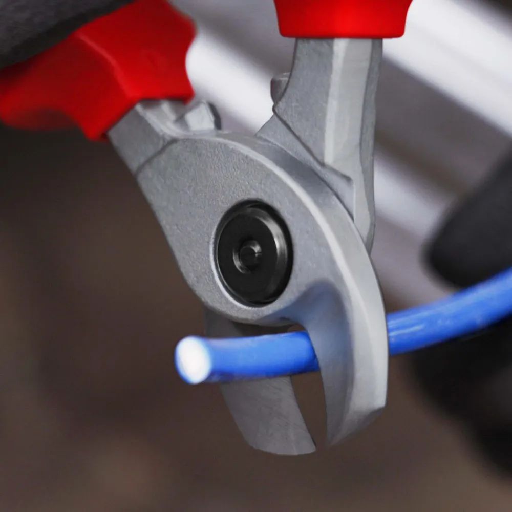KNIPEX Kabelschere mit Öffnungsfeder isoliert mit Mehrkomponenten-Hüllen, VDE-geprüft verchromt 165 mm