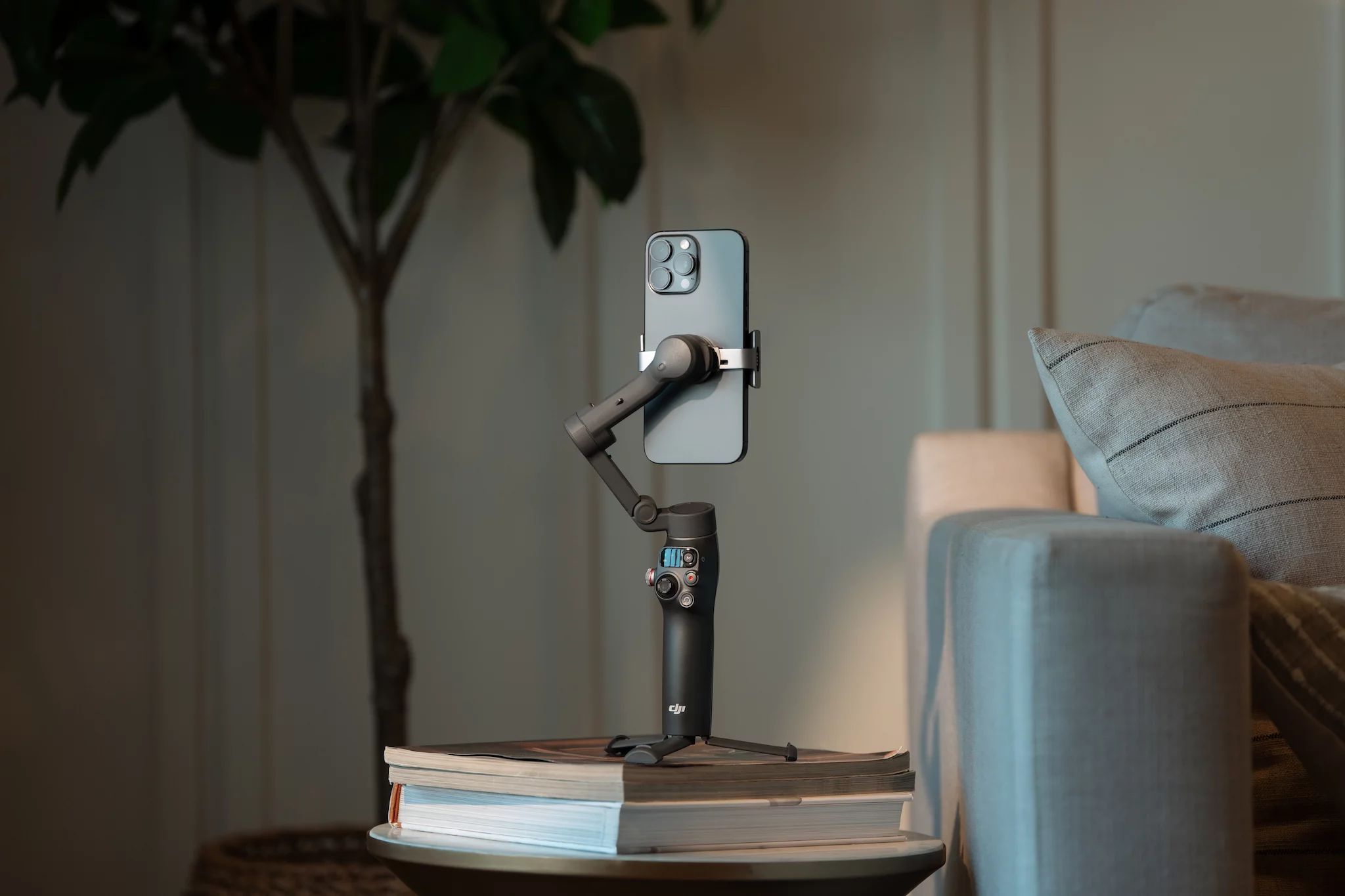 DJI Osmo Mobile 8