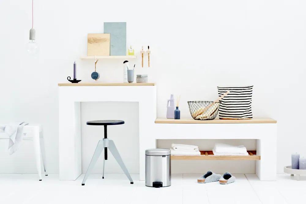 Brabantia NewIcon Treteimer, 5L - Matt Steel Fingerprint Proof